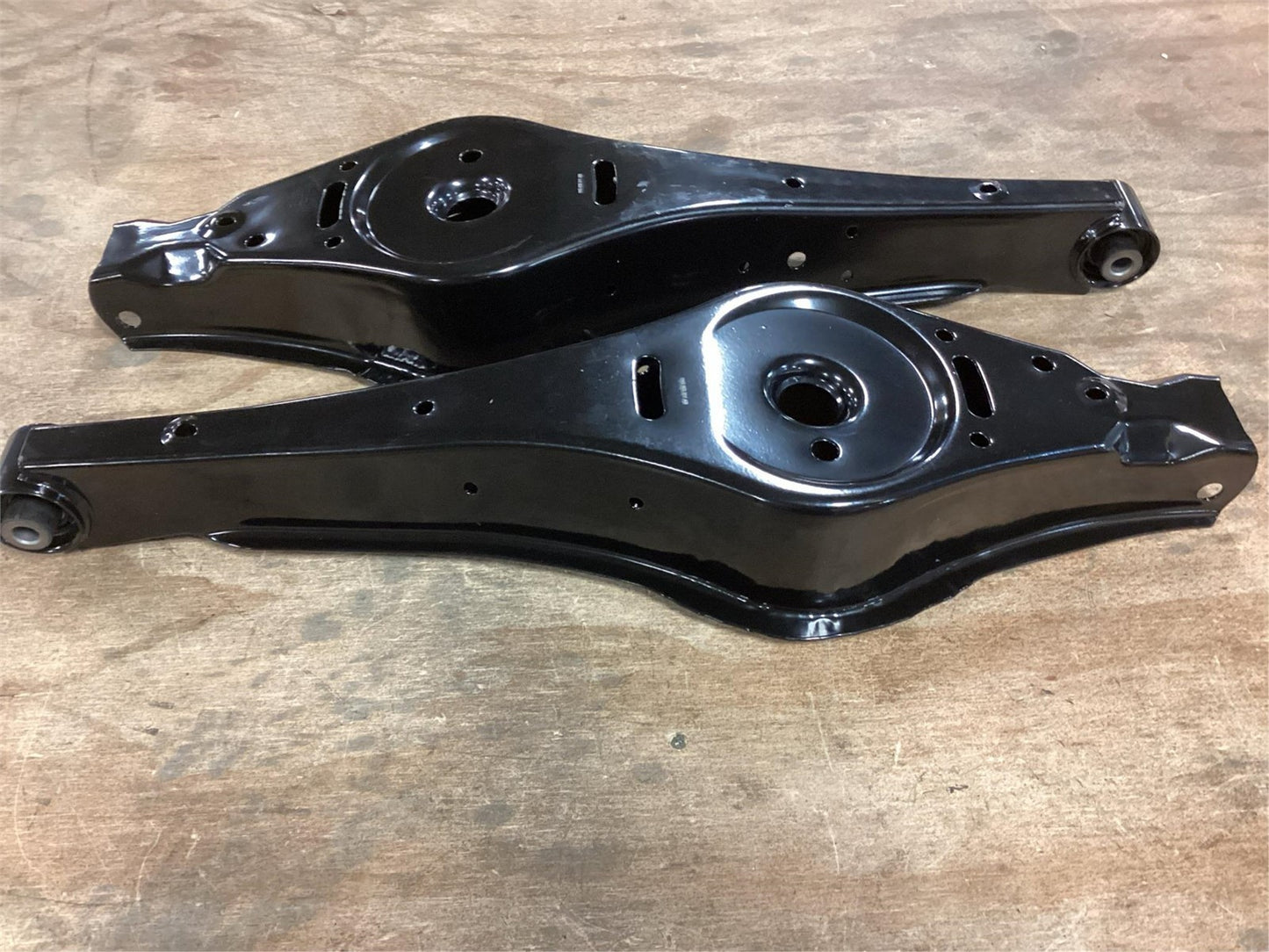 Bapmic Rear Lower Control Arm Pair 1K0505311AB VW Golf Jetta Passat Audi A3
