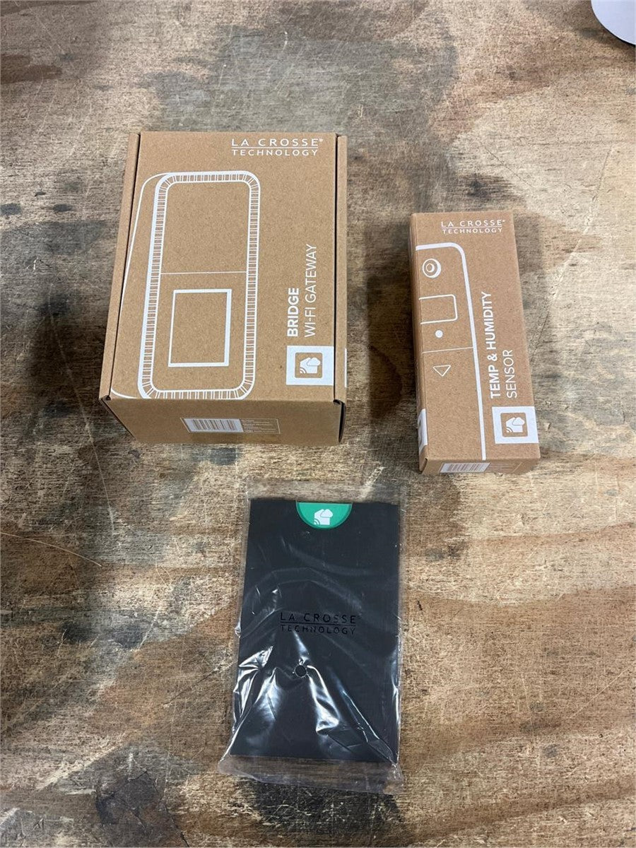 La Crosse Technology Temp Tracker Wi-Fi Alert & Monitoring System X100-TH-01 NEW
