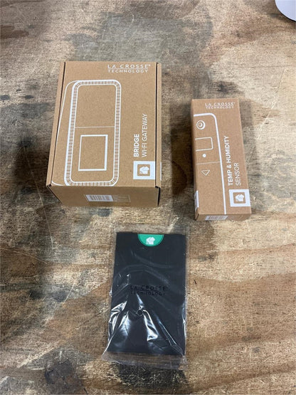 La Crosse Technology Temp Tracker Wi-Fi Alert & Monitoring System X100-TH-01 NEW